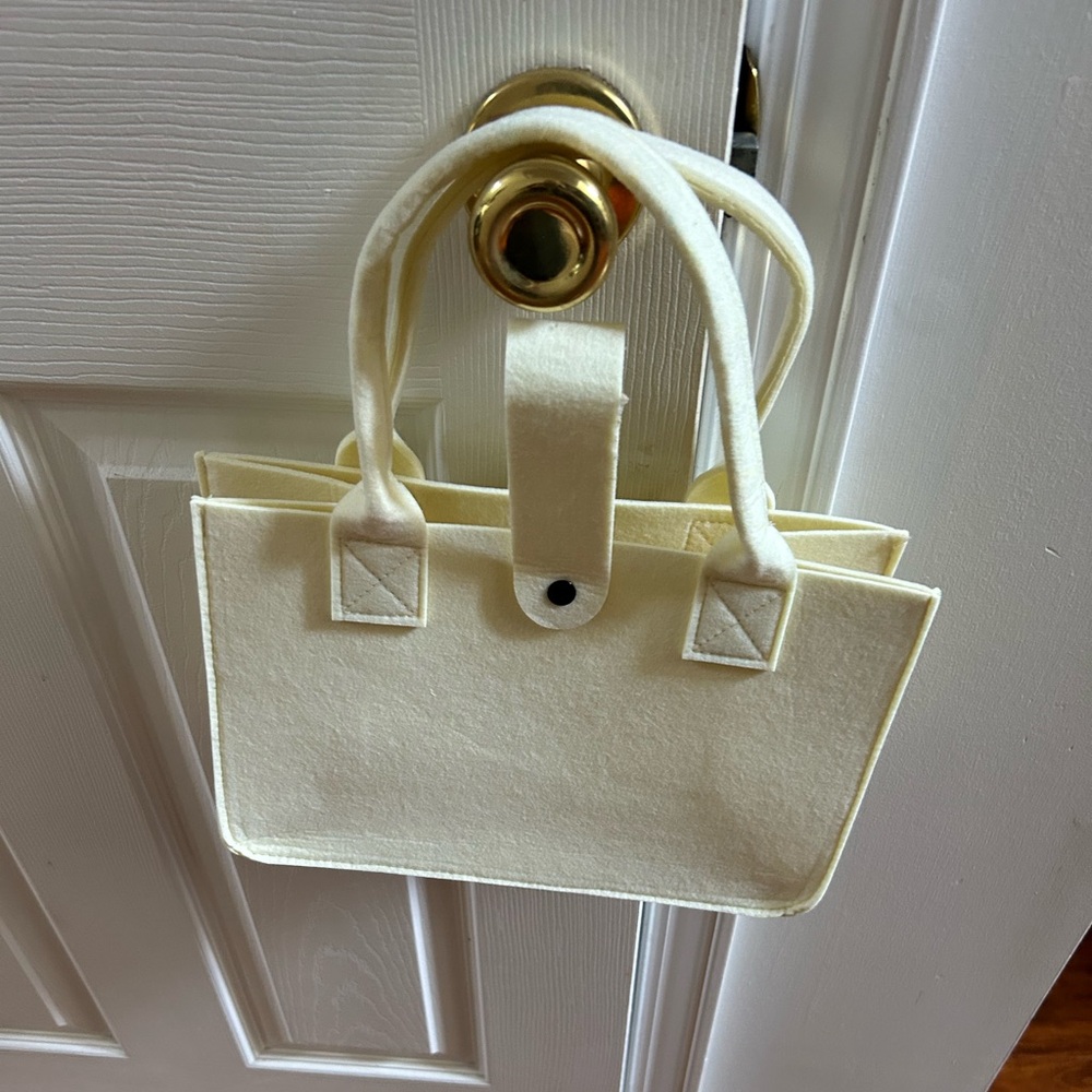 Totes (14) Beige, Felt Material - Bachelorette or party Favors